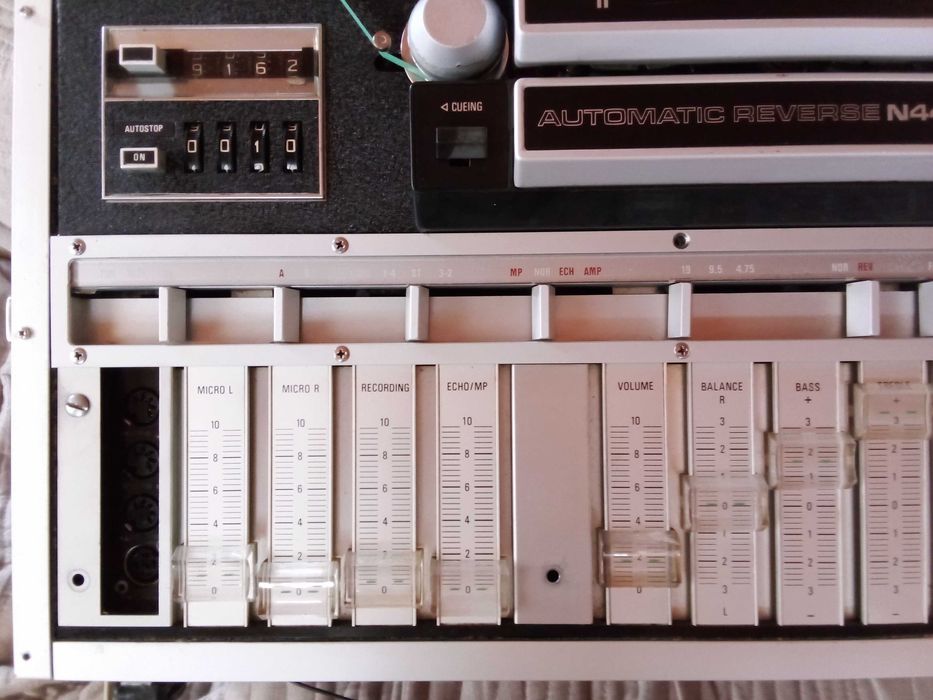 N 4450 peças ou reparação, grava e lê mas precisa de ajustes