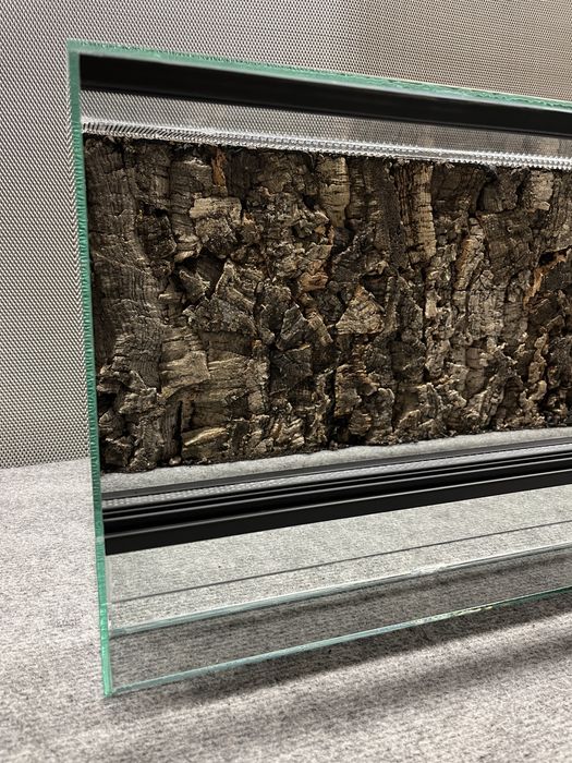 Terrarium 60x30x30 ścianka/tło