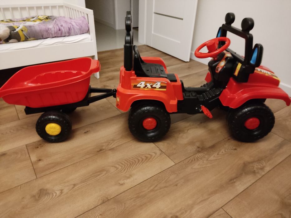 Zabawkowe auto do jazdy dla dzieci JEEP Strażacki z przyczepą