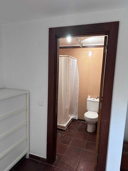 SUITE c/ WC PRIVADO em Caxias/Paço-de-Arcos/QtaMoura - €550