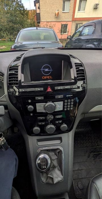 Продам Opel Zafira