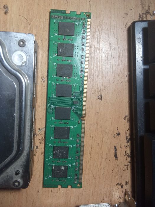 Продам комп'ютер(без корпусу)