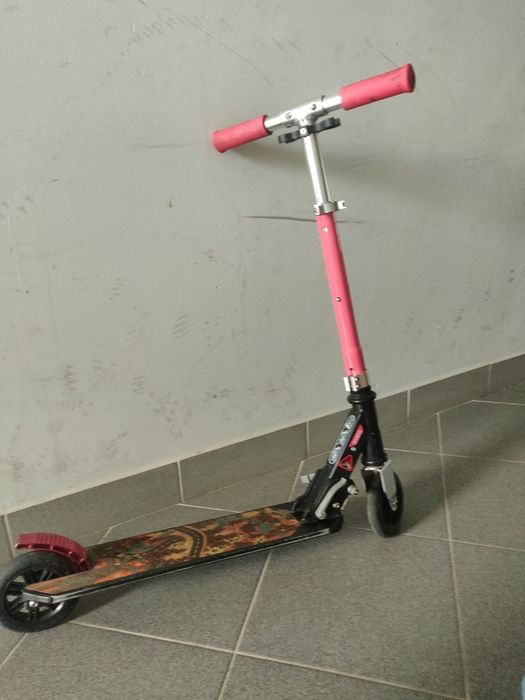Hulajnoga dla dziecka.