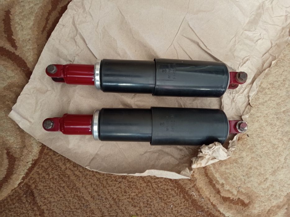 Продам нові амартизатори ява старушка чезета