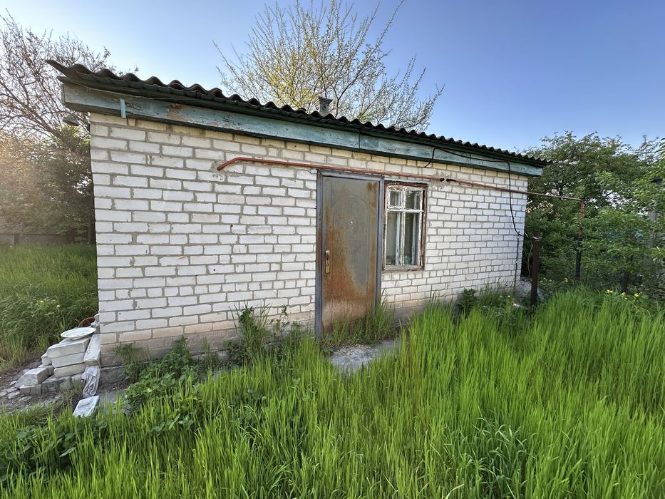 Продам пів будинку