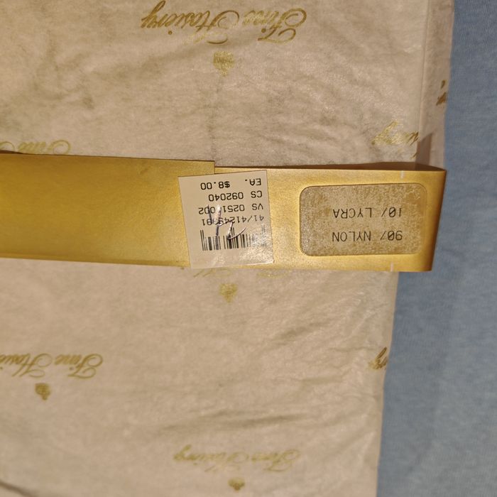 Oryginalne pończochy Victoria's Secret