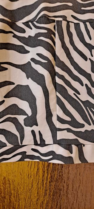 Komplet damski: kurtka i spodenki zebra M/L