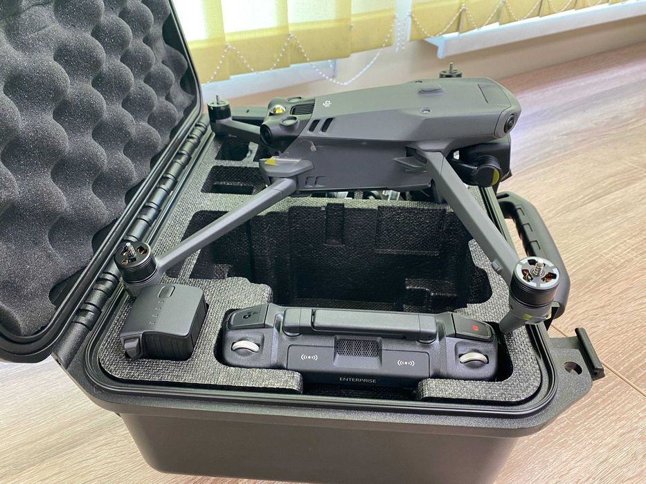 DJI Mavic 3E — 0 годин нальоту, лише 2 вильоти, стан нового
