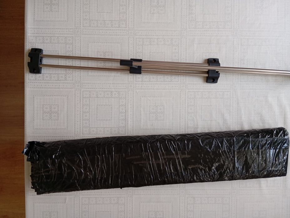 Wieszak wysuwany do szafy chrom dł.45 cm