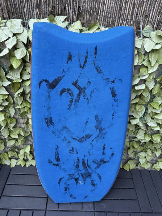Excelente prancha Bodyboard Hard Slick, Base Rígida e Bom Grip, bastante uso