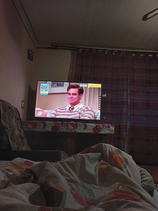 Новий телевізор в гарному стані 55 дюймів