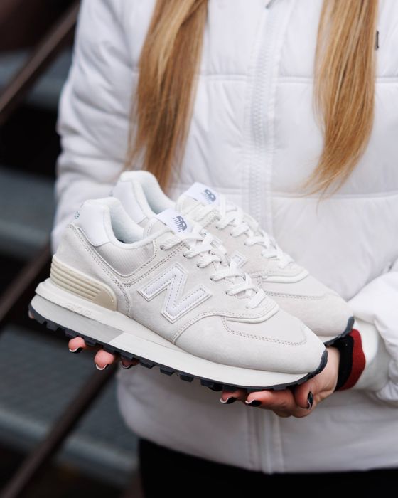 Жіноче зимове взуття New Balance 574 Legacy Black White