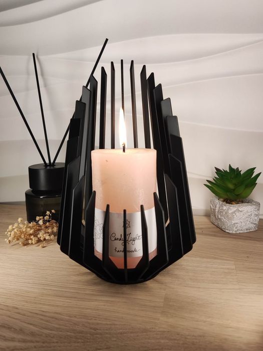 Подсвечник металлический геометрический