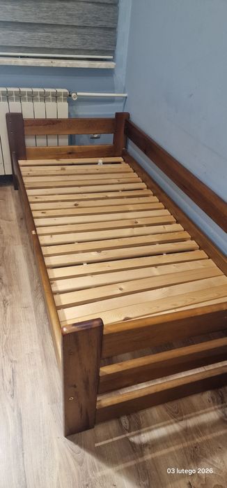 Łóżko drewniane materac gratis