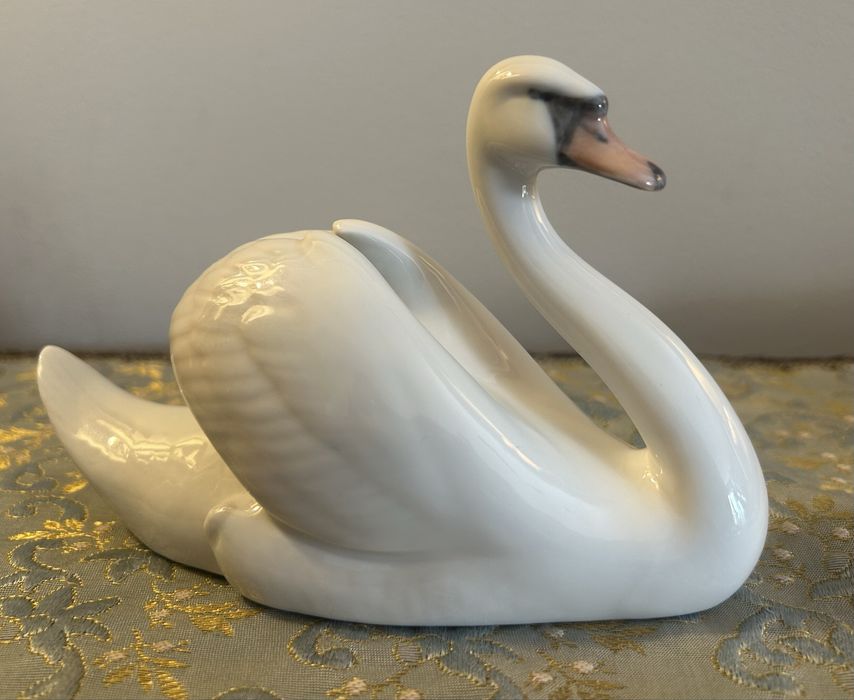 Porcelana Royal Copenhagen łabędź antyk