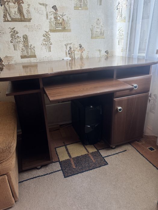 Стол письменный, компьютерный, офисный