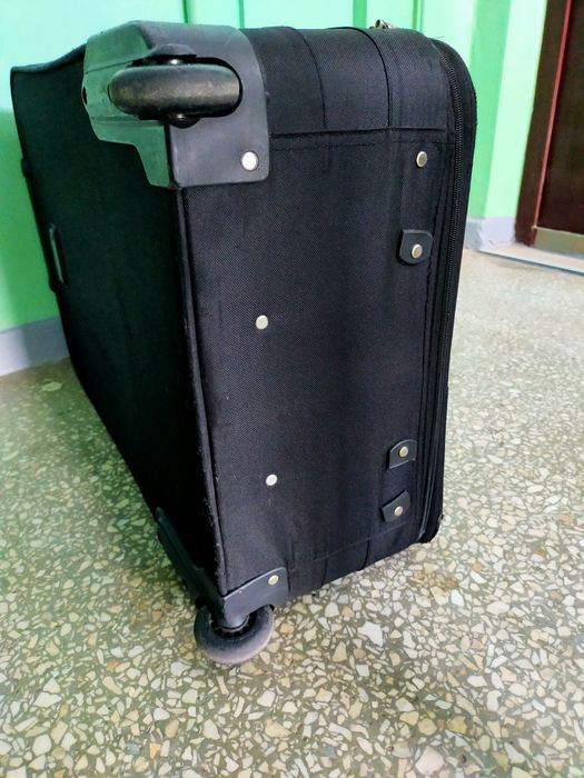 Walizka podróżna turystycznyczna duża Runaway 80l.
