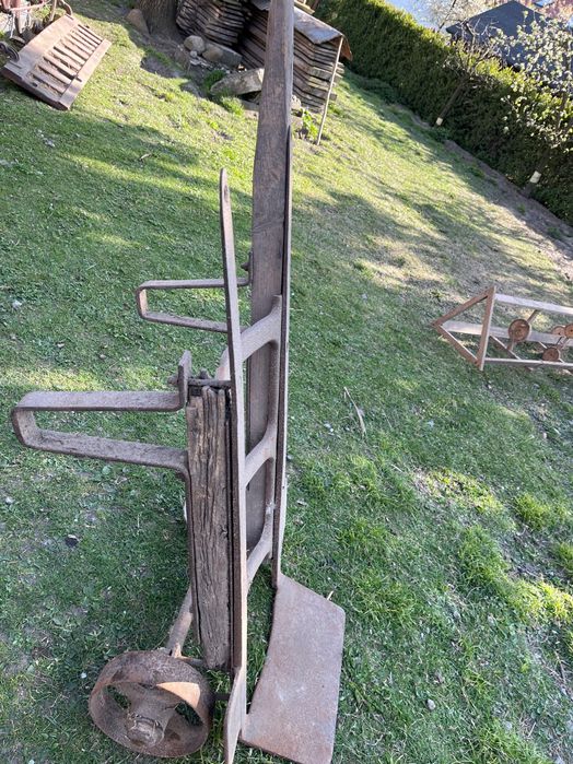 Stary  metalowy wózek vintage