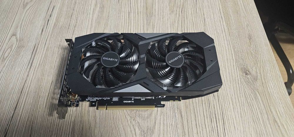 GTX 1660 Super Gigabyte