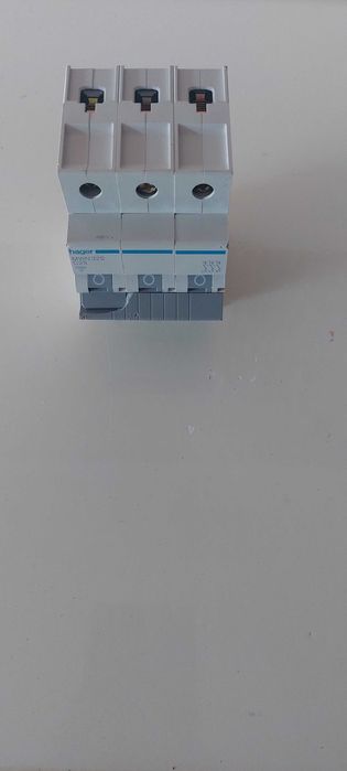 HAGER MWN 325 Circuit Breaker64550651512577121
