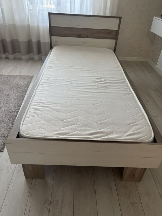 Продам односпальне ліжко