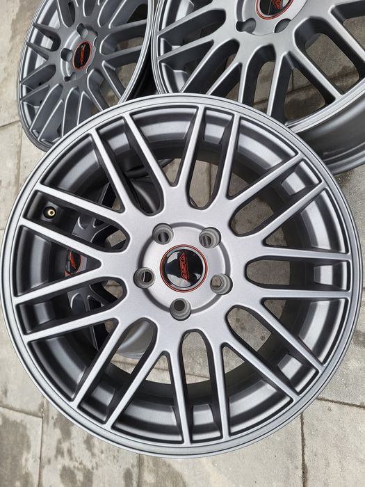 Felgi 17 Alfa Romeo Stelvio Opel Astra H Calibra Saab 5x110 ET35 grafi