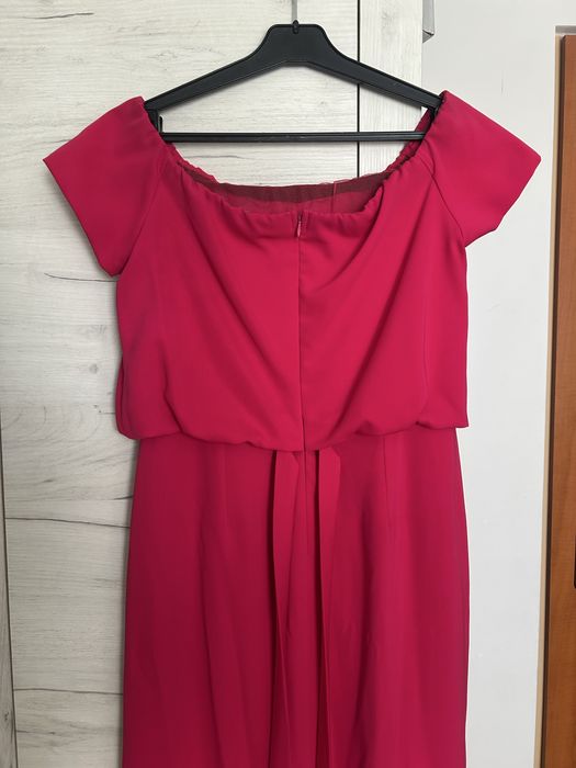 Piękna fuksjowa sukienka