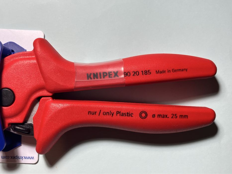 Alicate Knipex corta-tubos