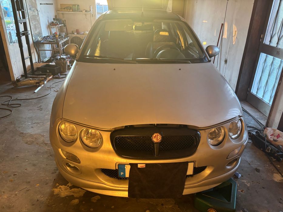 Vendo carro MG ZR 180