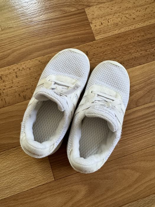 Кросівки Adidas Lite Racer на дівчинку 15.5 см устілка