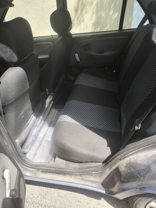 Citroën Saxo — fotografia 7