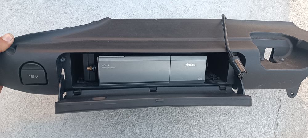 Autoradio com caixa de CDs Alfa 156SW
