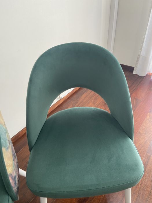 Par de cadeiras estofadas como novas