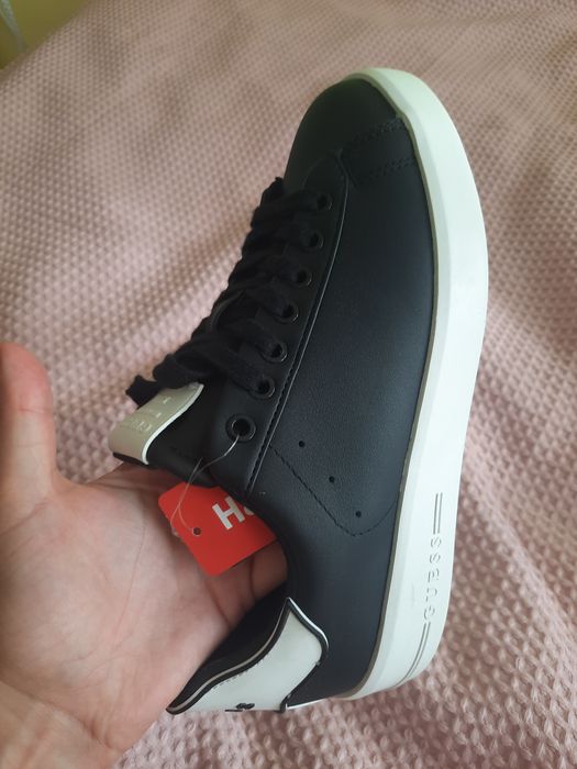Guess sneakersy oryginalne NOWE