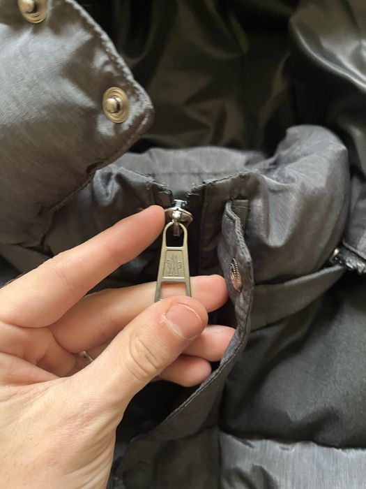 Сірий Теплий Пуховк Від Moncler