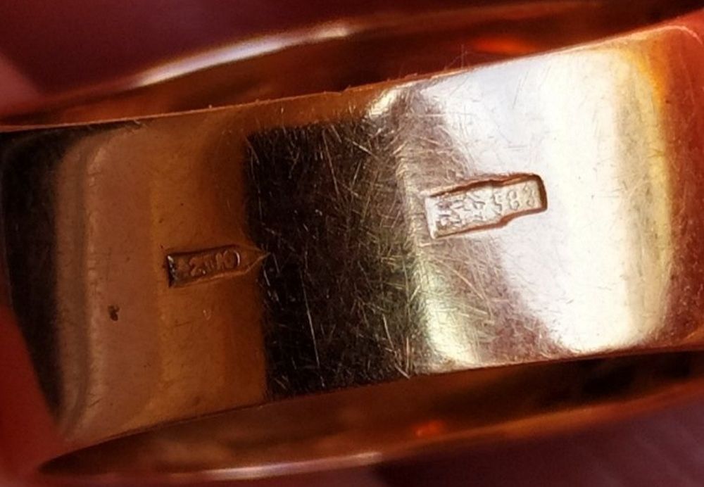 Продам золотое кольцо чалма. Советское, бриллиан