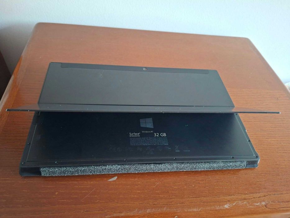 Microsoft Surface RT 32GB com Teclado