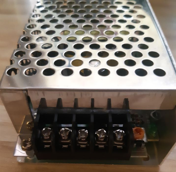 Блок питания 12-14 в 2 А