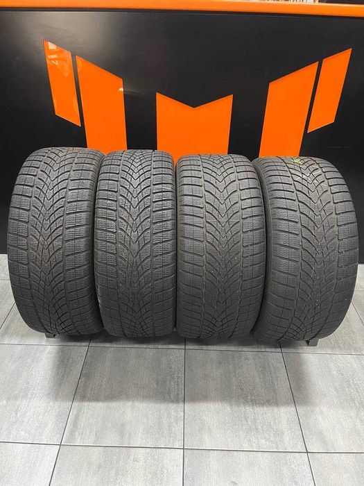 Шини б/у комплект 295/40 R20 265/45 R20 Dunlop (Porche Maccan)