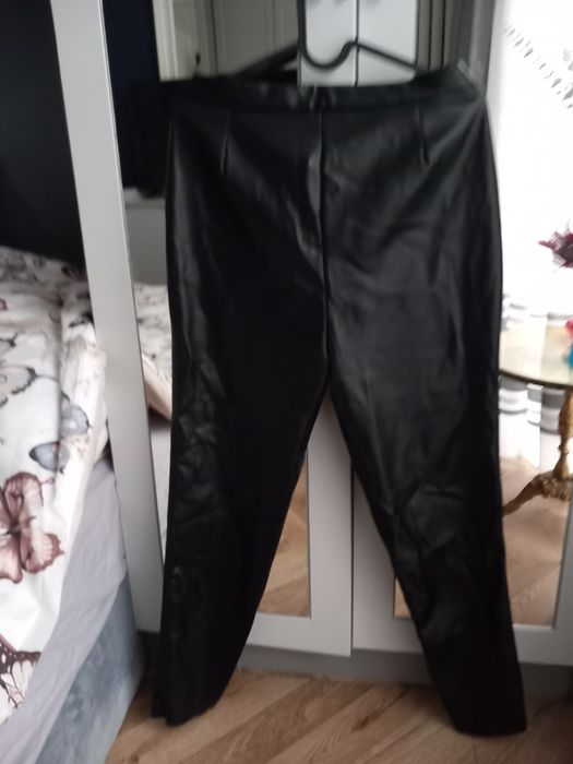 Sprzedam  spodnie  imitacja skóry