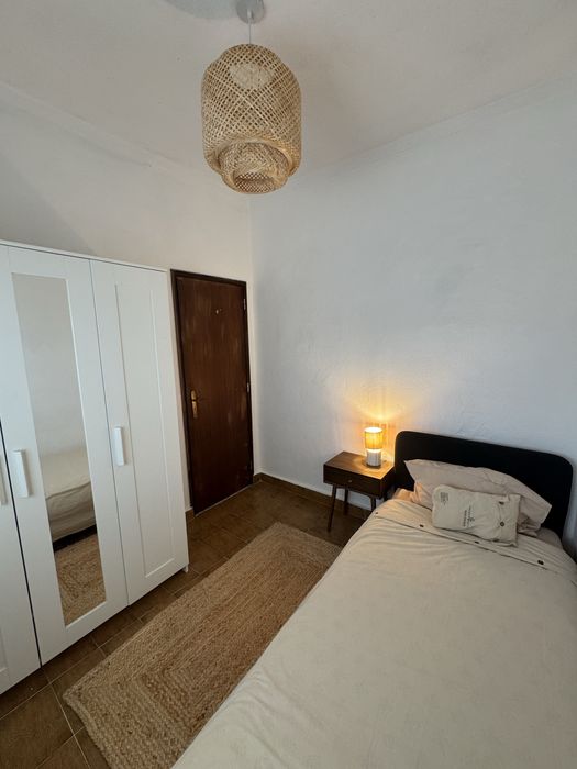 Quarto para Estudantes | Piscina | Despesas incluidas | Fernao Ferro |