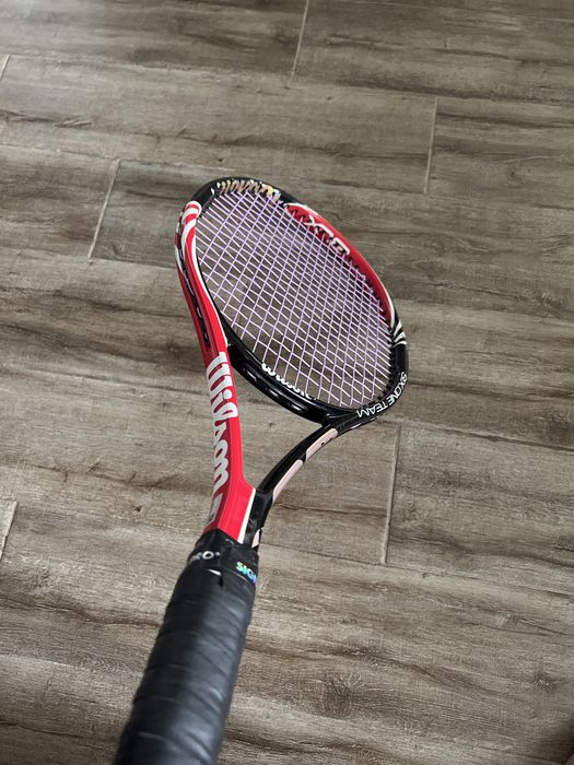 Продам ракетку для большого тенниса Wilson