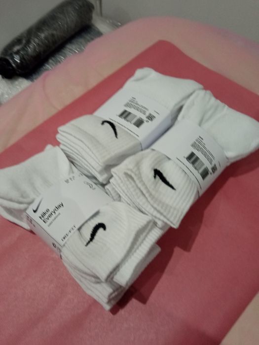 Skarpetki Nike białe, zestaw 3 par, rozmiary w opisie