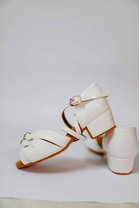 Дитячі туфлі для бальних танців блок-каблук