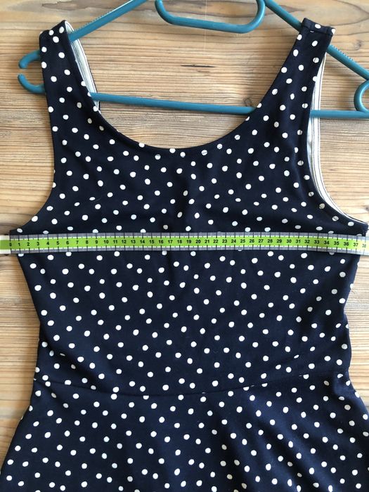 Sukienka w kropki retro H&M