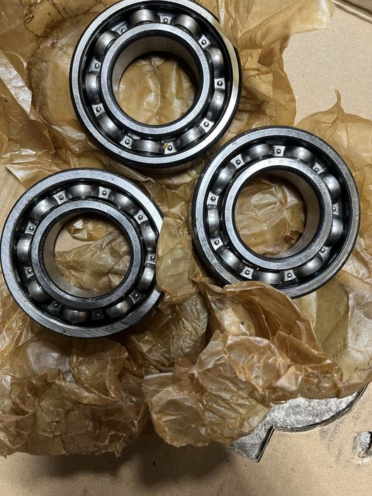 Підшипники ГПЗ  SKF  ISB VBC 305 304 6304