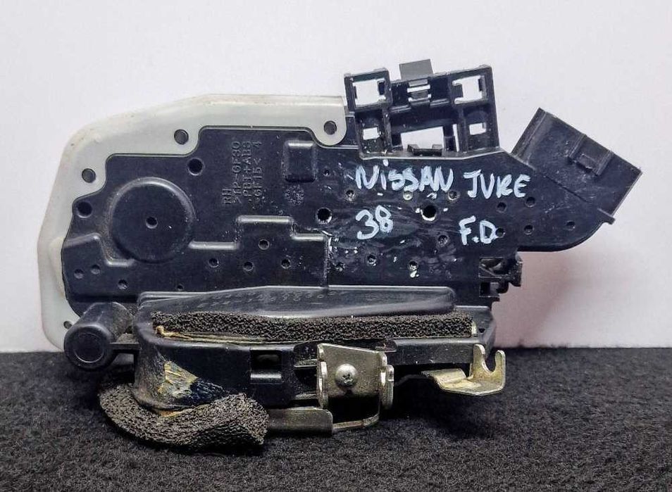 Fechadura / Fecho Porta Frente Direito NISSAN JUKE (F15) ano 2010