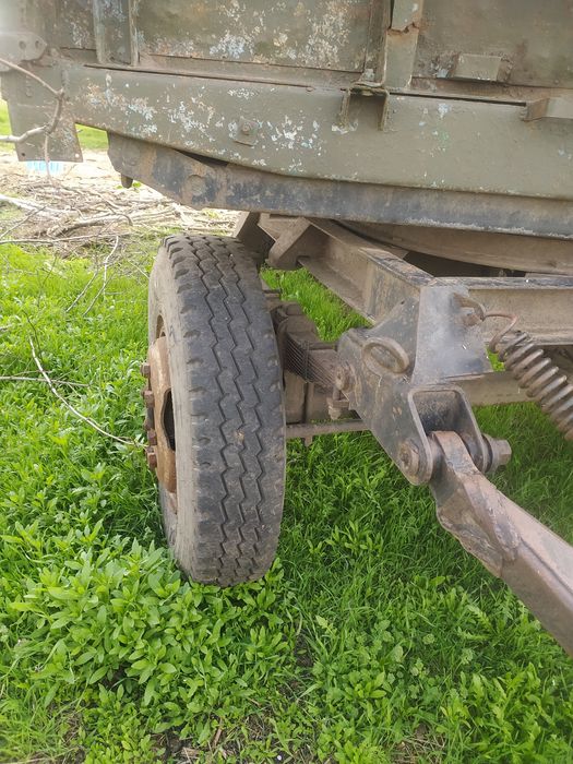 причіп зіловський