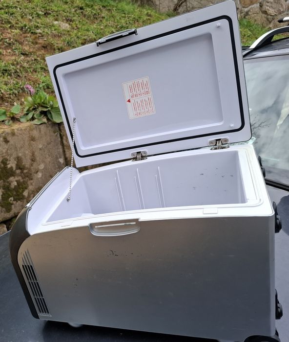 Refrigerador de carro de 12 volts