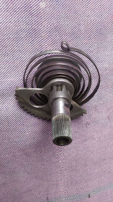 Пусковой механизм,полумесяц,заводной вал Иж